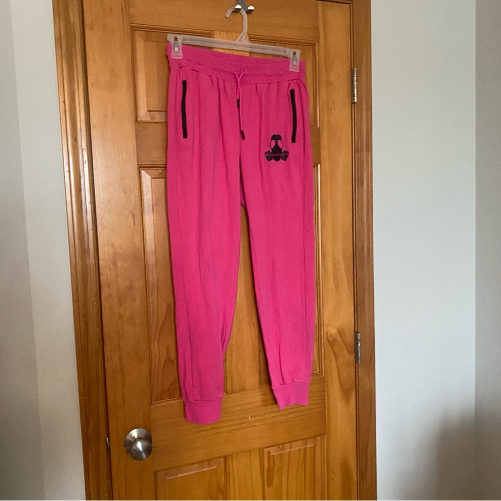 No surrender hot pink sweatpants